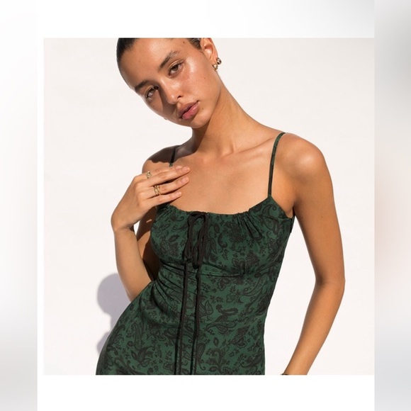 Realisation Par Dress, it says size L, but fits more like M - Picture 2 of 6